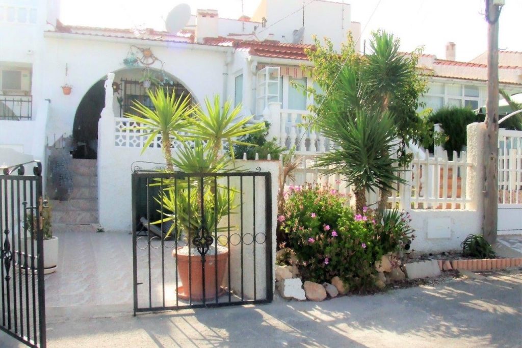 Bungalow for sale in Rojales