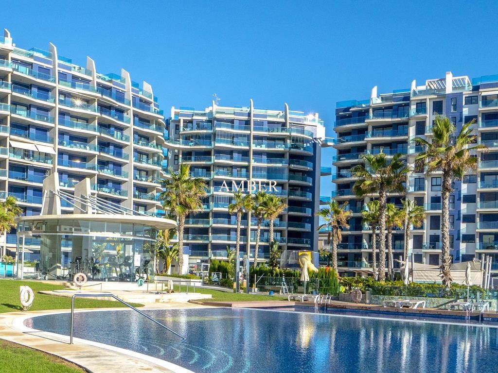 Luxury apartment with sea views, Sea Senses