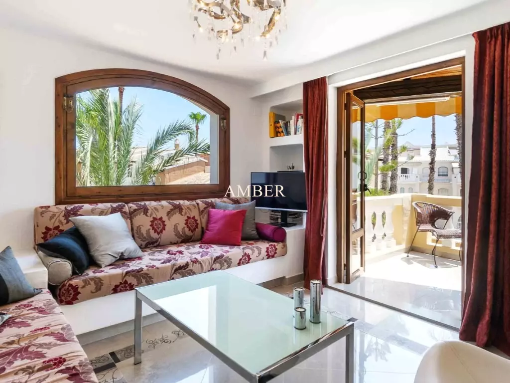 Beautiful sunny apartment, Aldea del Mar